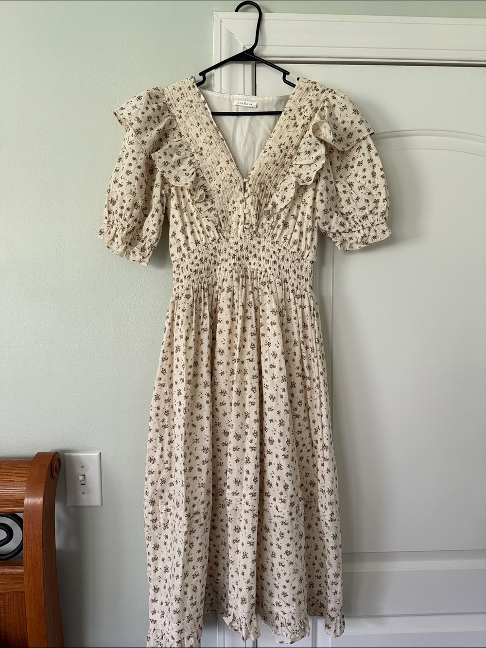 Neuflora Lila Cream Floral Midi Dress with Ruffle V-Neck